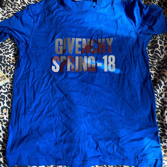 Givenchy Shirt - Picture 2 of 6